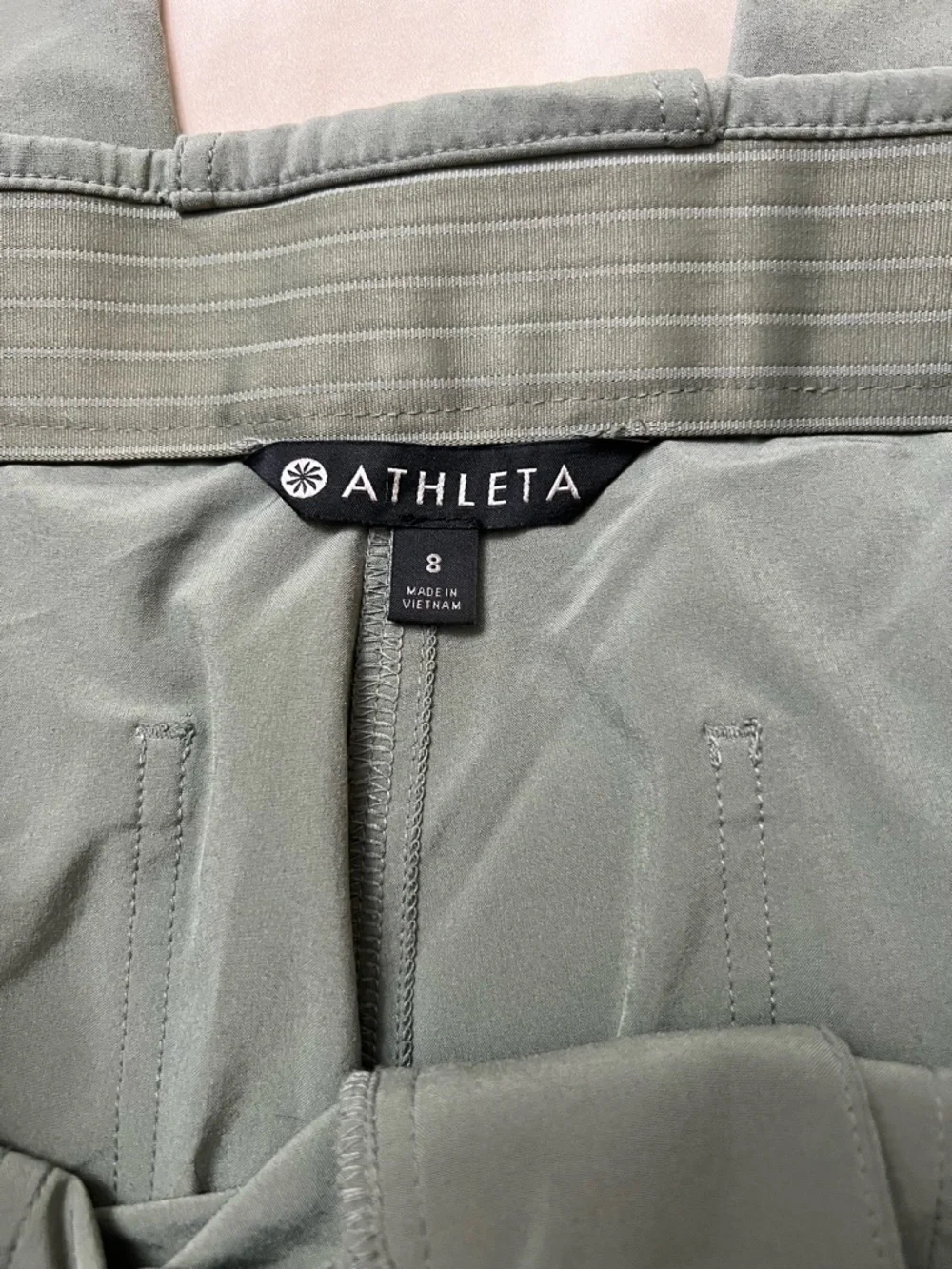 Athleta Green Tribeca Utility Crop Pant Laurel Olive sz 8 - Picture 6 of 6